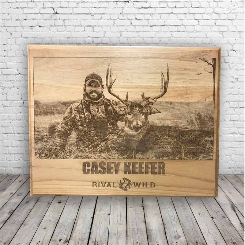 Load image into Gallery viewer, Hunting Photo Engraved on Wood Plaque
