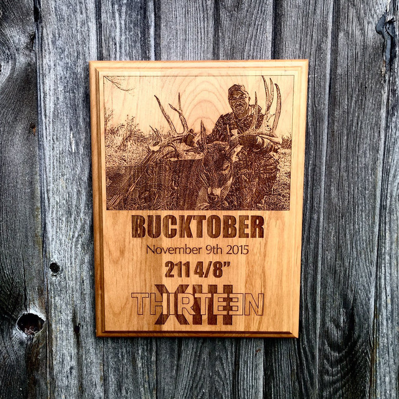 Load image into Gallery viewer, Engraved Hunting Photo on Wood Plaque
